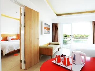 Harris Hotel Kuta Galleria - Bali Кута
