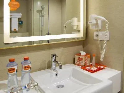 ****  Harris Hotel Kuta Galleria - Bali Индонезия
